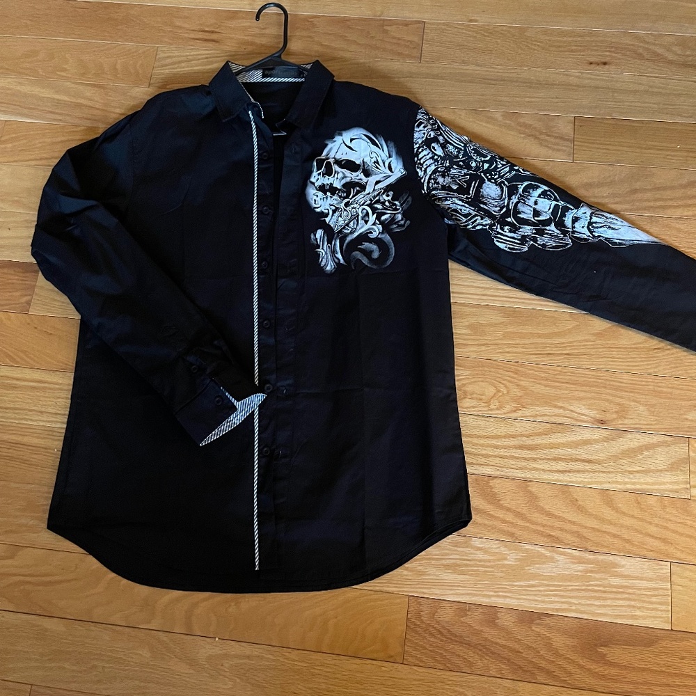 Sporttrendy Black and white skull dress shirt